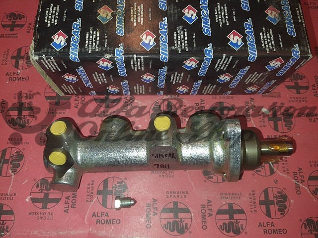 Alfa 75 4 Cylinder Versions Brakes Master Cylinder (ID 22.2 mm/3 ports with front facing vertical port)