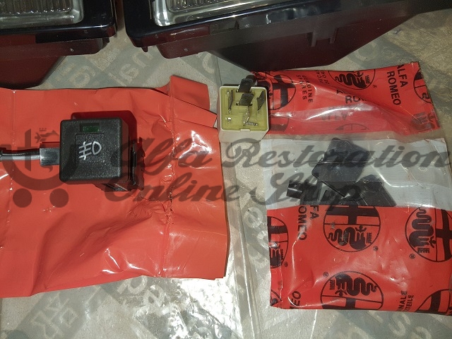 Alfa 33 907 Series/Alfa 75/Milano Fog Light Set (Clear Glass/Early Models)