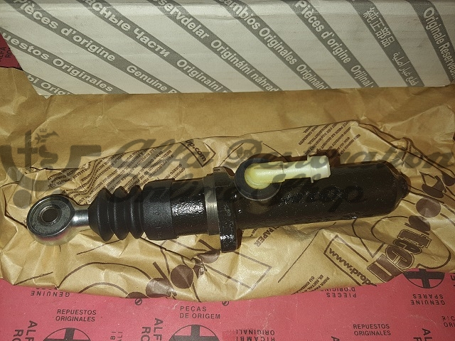 Alfa 166 LHD/164 RHD Clutch Master Cylinder