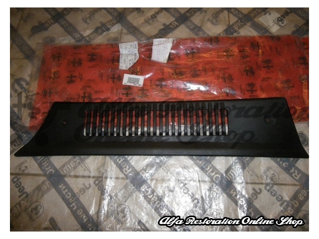 Alfa 147 Engine Plastic Cover/Grille