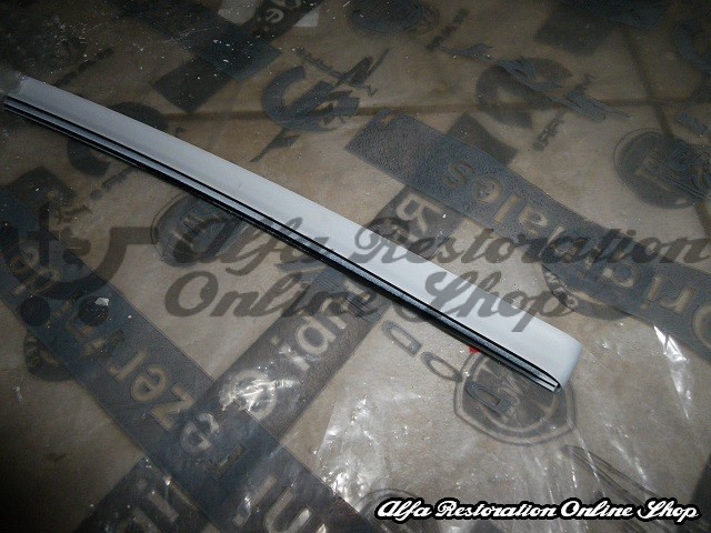 Alfa 147 Roof Rubber Trim (Predisposed for Painting)