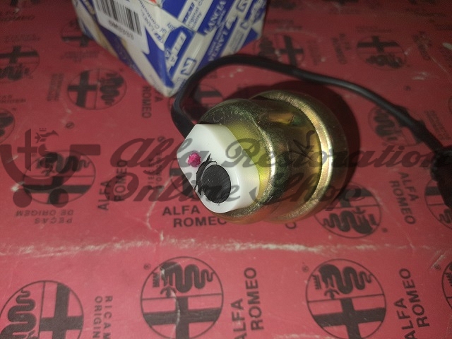 FIAT Coupe/TIPO/Uno Oil Pressure Sensor