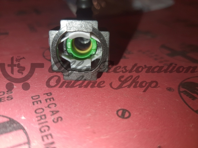 Alfa Romeo/FIAT/Lancia Fuel Line/Hose Quick Release Coupler (Elbow/8mm)