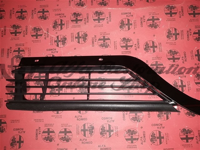 Alfa 164 Radiator Grille (Incomplete)