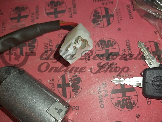 Alfa 33 907 Series Ignition Lock Switch with Luminous Key & Lock Barrels